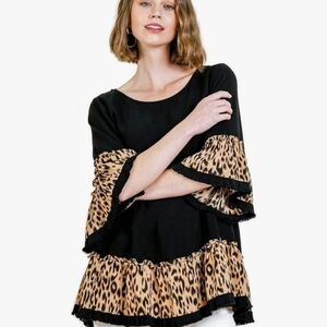 Umgee Women's Animal Print Bell Sleeve Ruffle Top Small